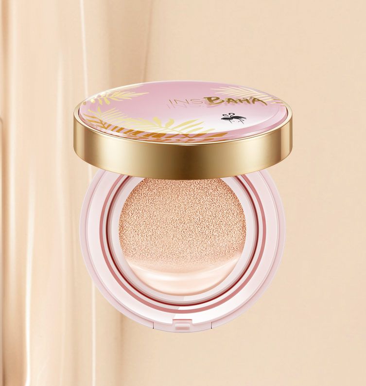 w66给利老牌印彩巴哈光感雪肌气垫CC霜